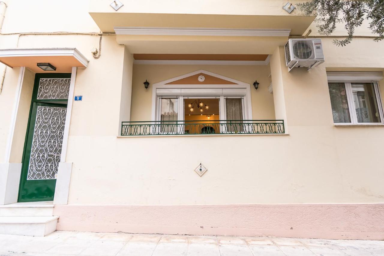 לינה וארוחת בוקר אתונה Family House Next To Acropolis מראה חיצוני תמונה