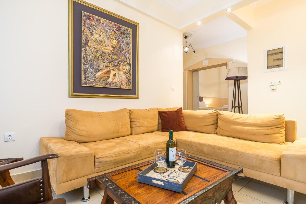 לינה וארוחת בוקר אתונה Family House Next To Acropolis מראה חיצוני תמונה
