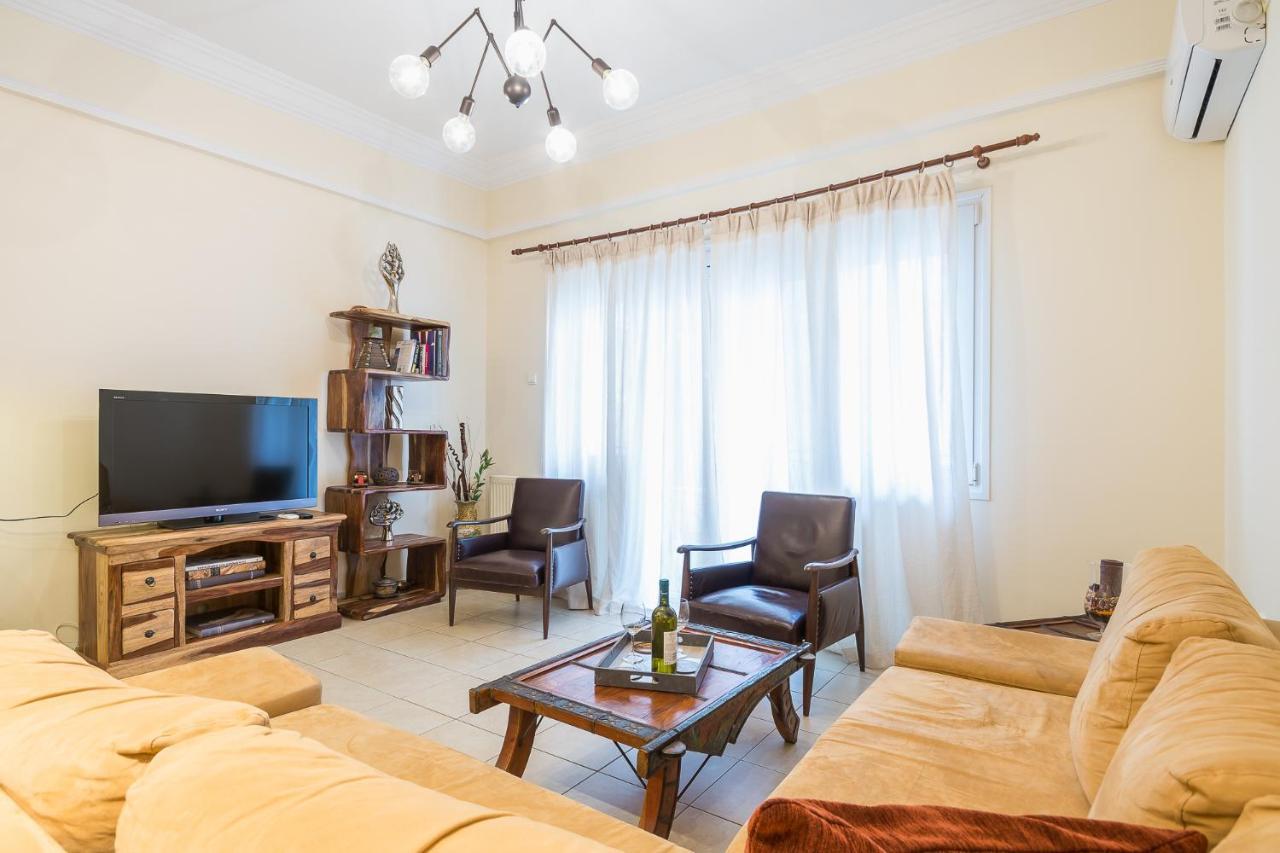 לינה וארוחת בוקר אתונה Family House Next To Acropolis מראה חיצוני תמונה