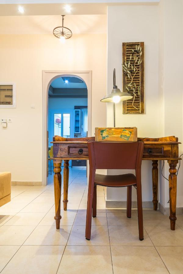 לינה וארוחת בוקר אתונה Family House Next To Acropolis מראה חיצוני תמונה