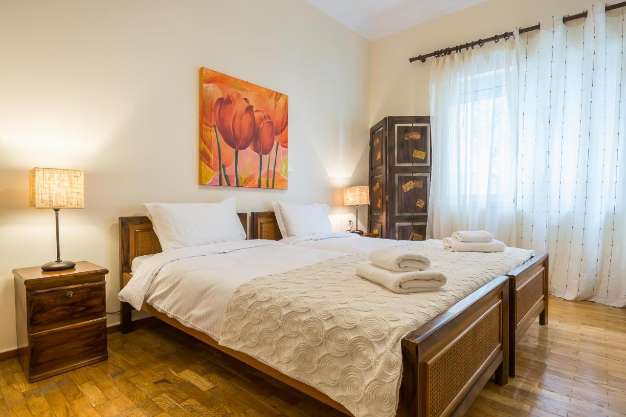 לינה וארוחת בוקר אתונה Family House Next To Acropolis מראה חיצוני תמונה